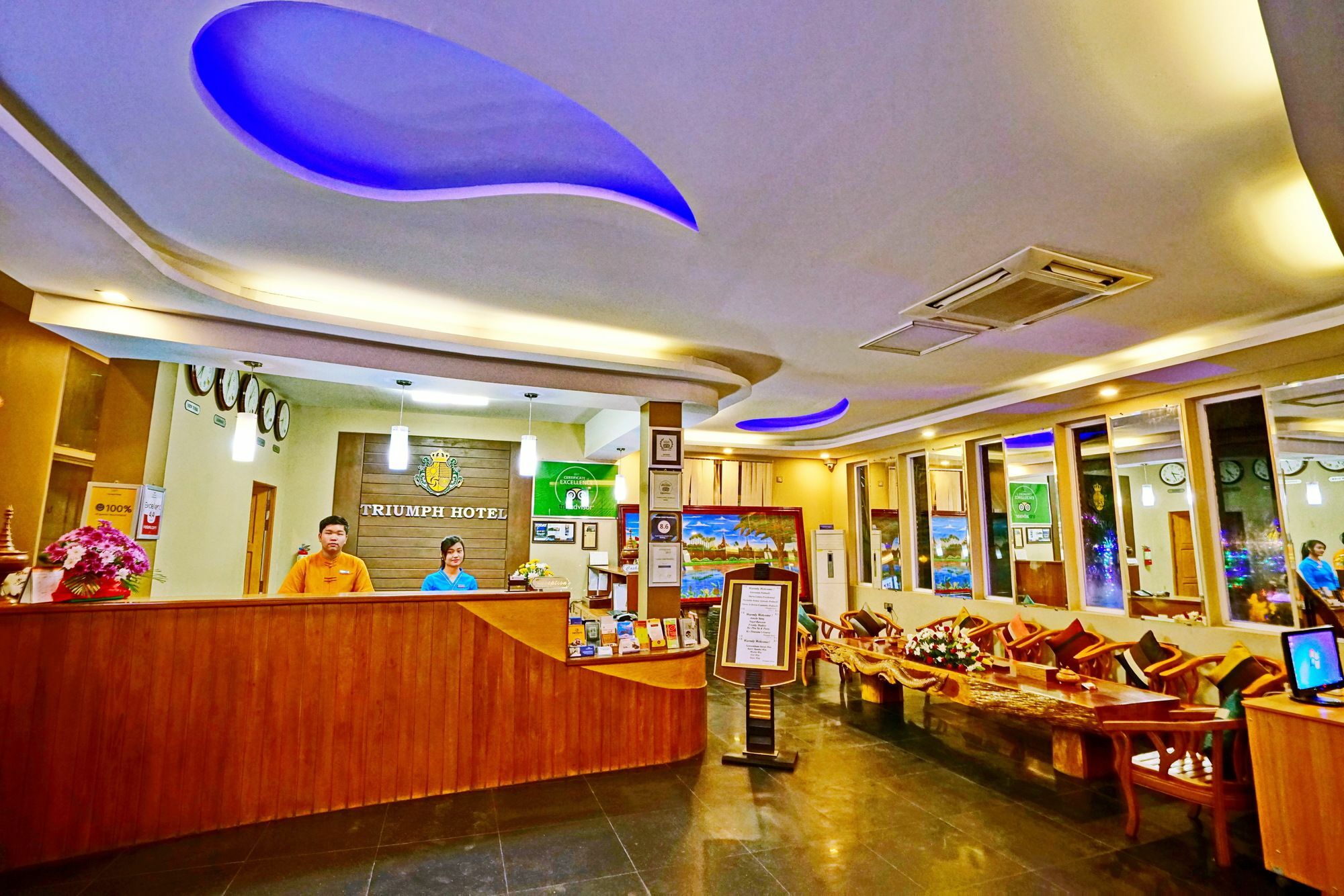 Triumph Hotel Мандалай Экстерьер фото