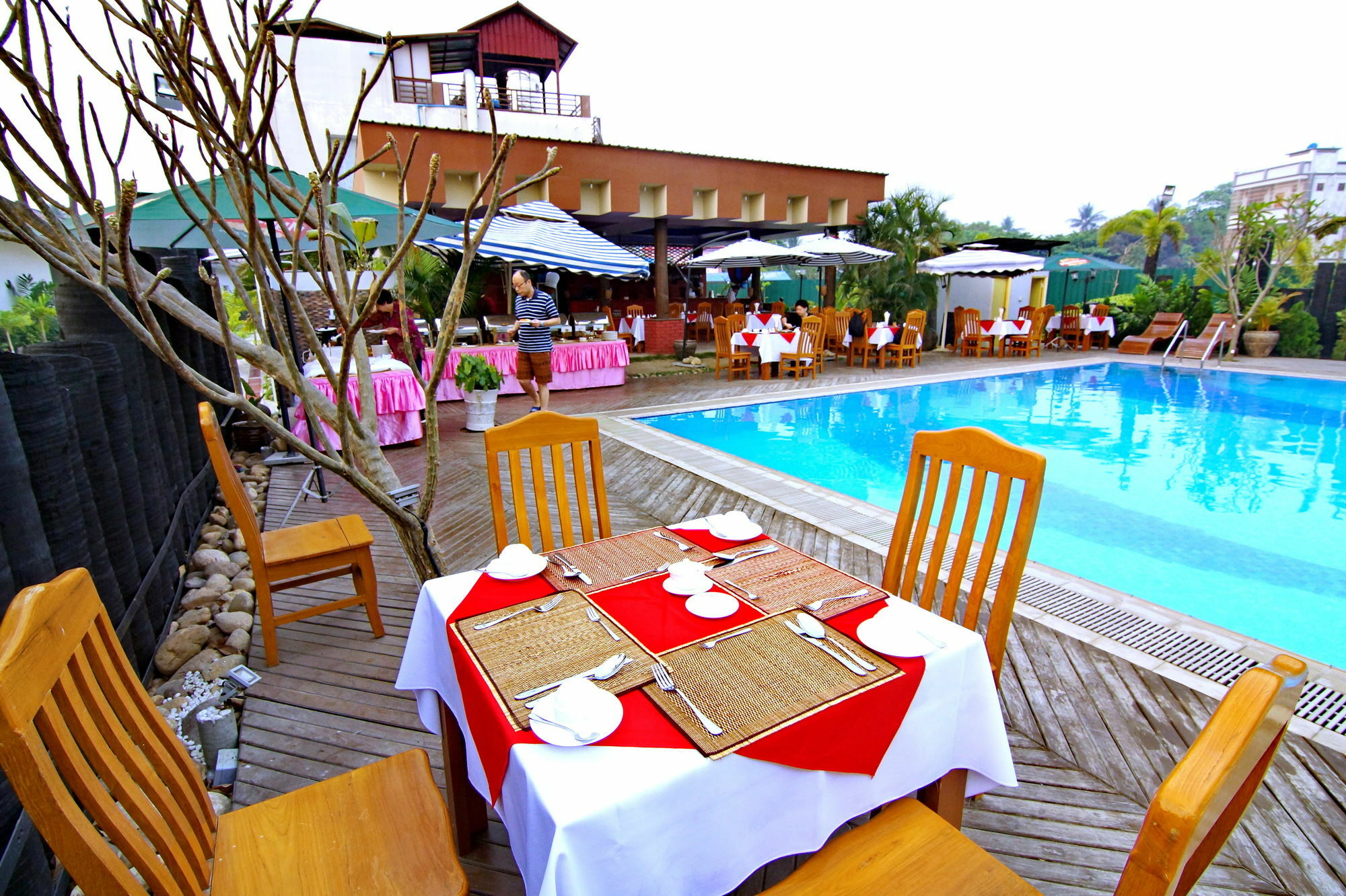 Triumph Hotel Мандалай Экстерьер фото